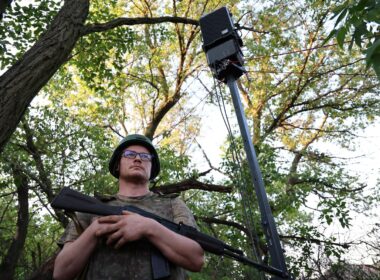 ukraine tests ew system protect $20000 bomber drones $300 fpvs · post vladyslav “vitamin” electronic warfare specialist serving 141st separate mechanized brigade kirichenko3 news ukrainian reports