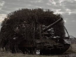 ukraine's 92nd assault brigade captures russian porcupine tank wrapped mesh cables (photos) · post captured t-80bvm fitted anti-drone cage camouflage shown open field 5418392722319544787 ukraine news ukrainian reports