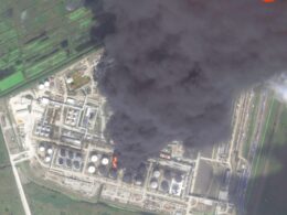 Satellite imagery of the Slavyansk oil refinery after a nighttime UAV attack on 13 September. Part of the refinery is obscured by thick smoke from a fire in the tank farm, Krasnodar Krai, Russia. Photo: Dnipro Osint