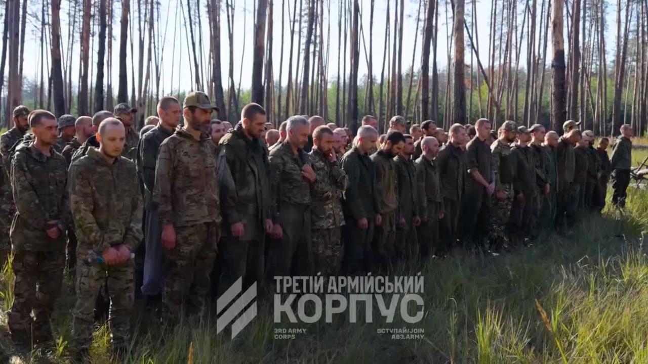 The image shows Russian prisoners of war on the Lyman direction. Source: The 3rd Army Corps