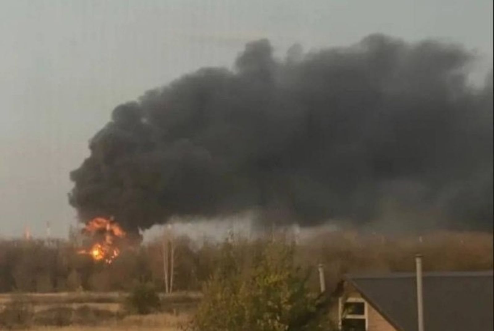 diesel tank burns transneft’s druzhba hub ukraine keeps striking russian energy despite trump’s pressure · post fire nikolskoye oil fuel pumping station russia’s tambov oblast after drone attack 20 2026